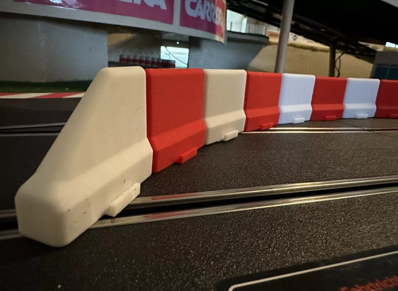 Leitplanken für die Rennbahn - Carrera digital 124 / 132
