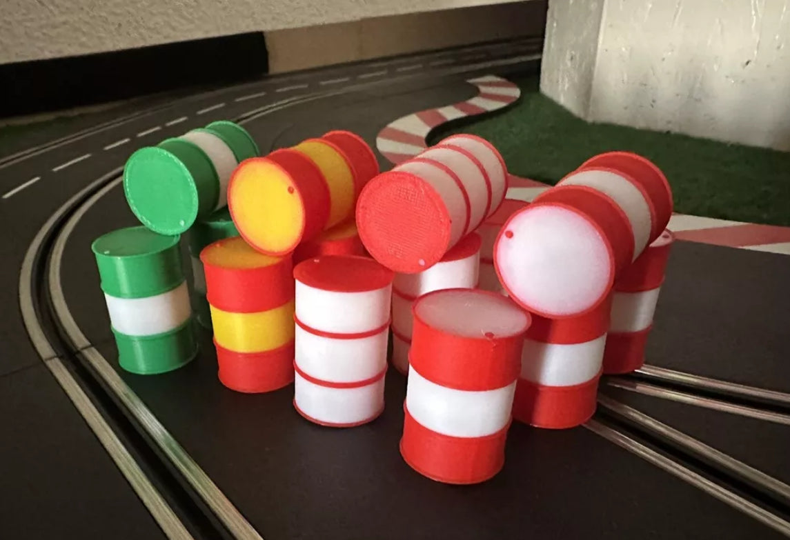 200L Fässer Maßstab 1:124