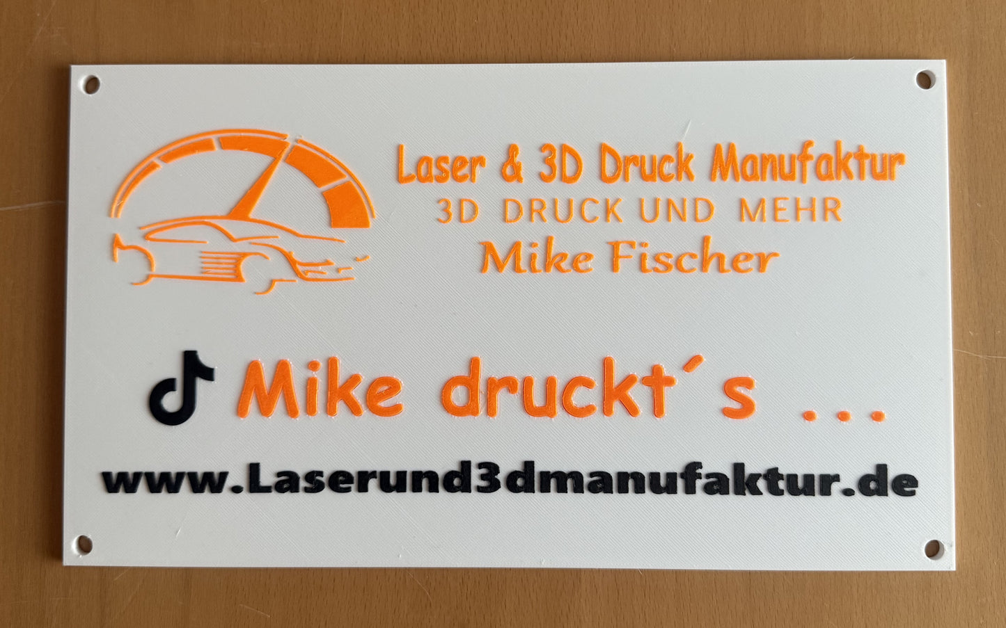 Schild Hausnummer mit Namen