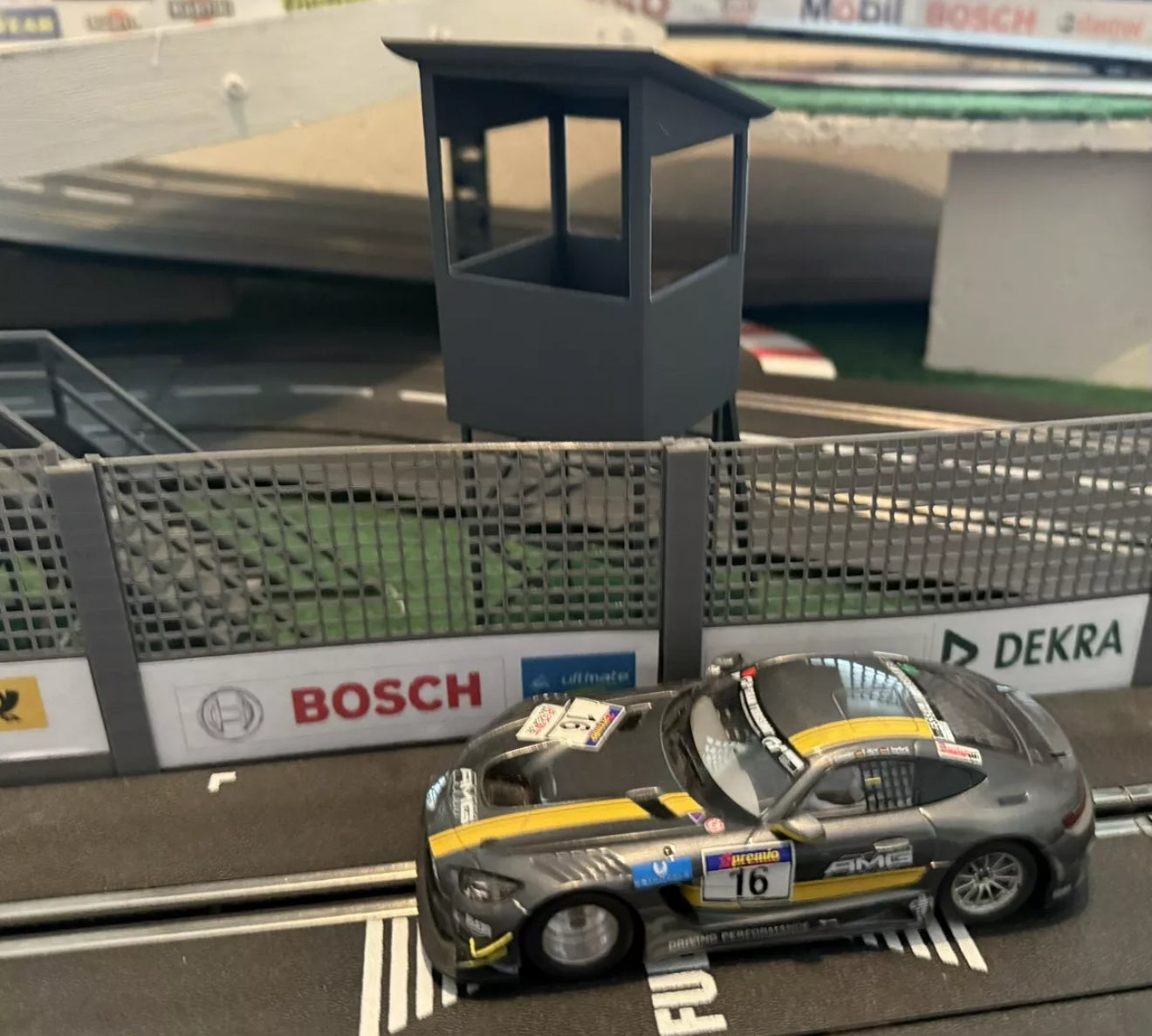 Presseturm, Streckenhaus für die Rennbahn / Bausatz