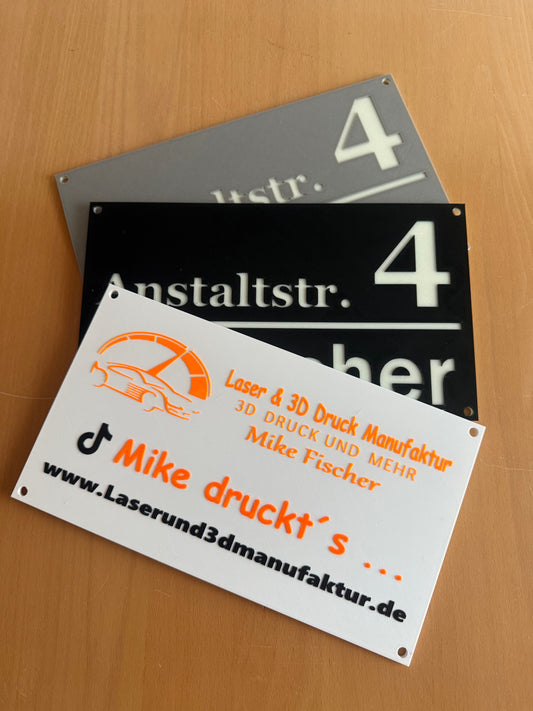 Schild Hausnummer mit Namen